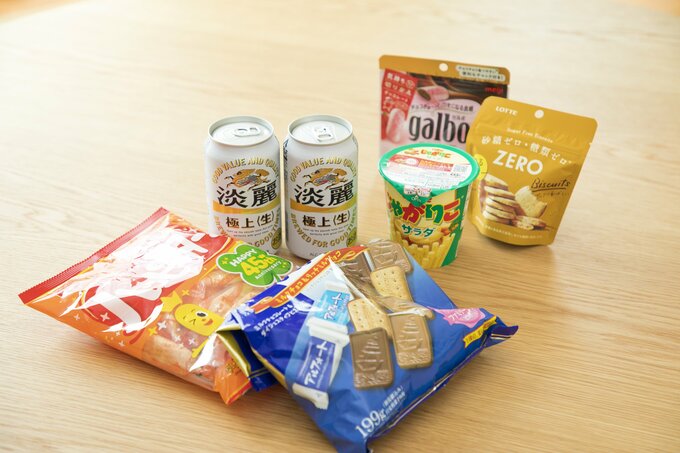 お菓子やお酒など