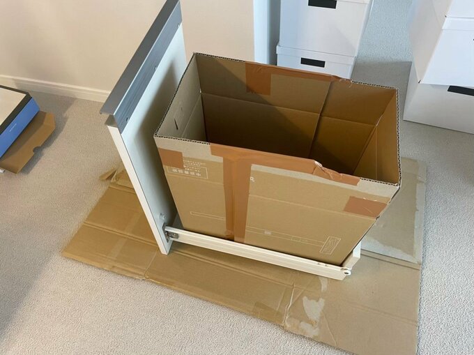 手づくり段ボールボミ箱