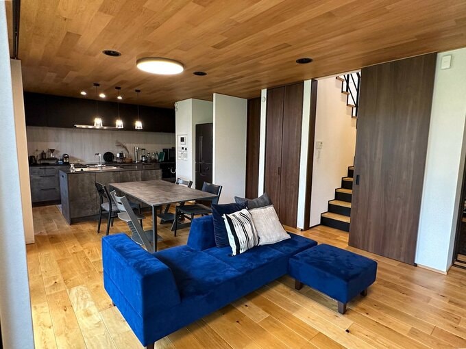 階段下空間を収納として有効利用