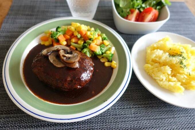 金の直火焼ハンバーグ