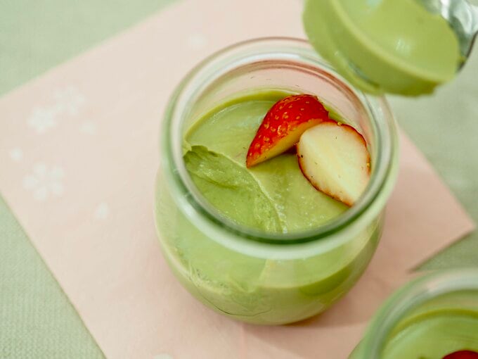 プリンを取り出した様子