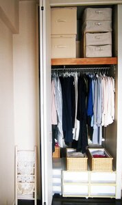 クローゼットを2つに分ける