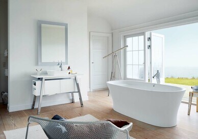 編集部注目の「バスタブ」。美しいデザインにも浸かりたい