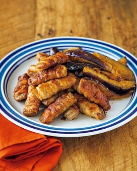 こんにゃくを肉で巻いたら意外なおいしさ。ヘルシーなのに食べごたえ抜群