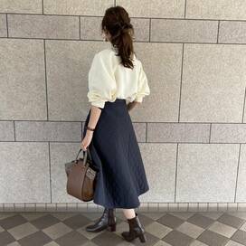 GUの2490円キルトスカートがあったかかわいい、冬の主役に