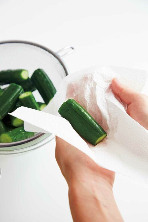 きゅうりをふく画像