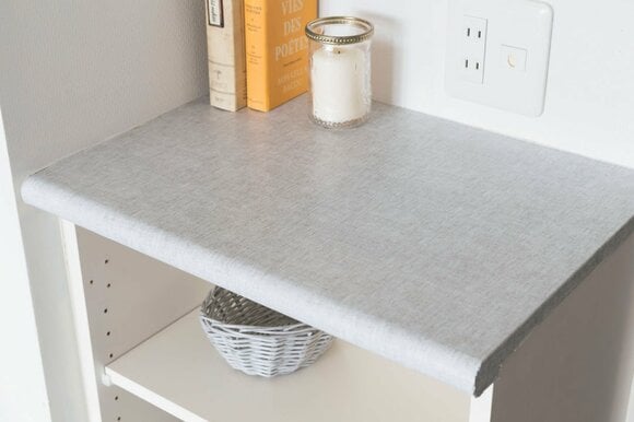 リメイクシートで棚を模様替え