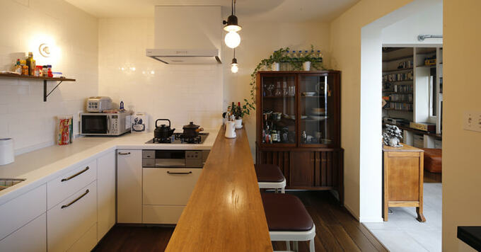 カウンター付きクローズキッチン