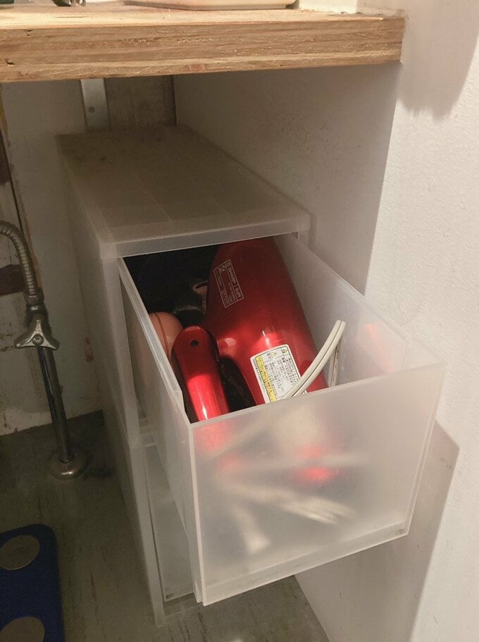 無印良品のストッカーにヘアケアグッズを収納