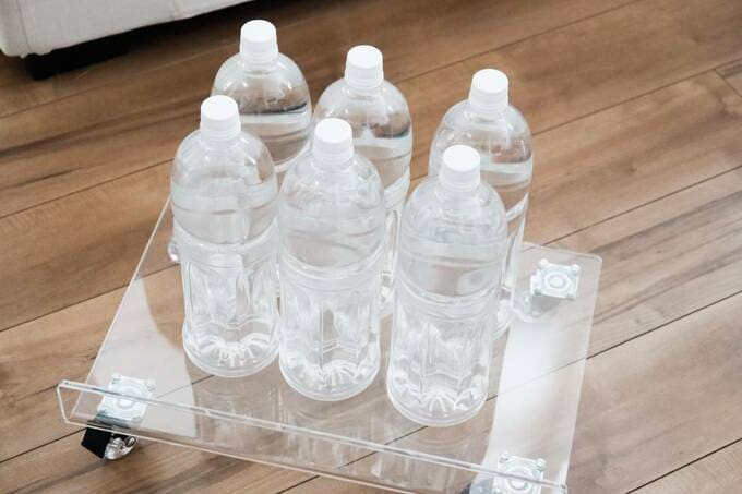 マルチワゴンにペットボトル