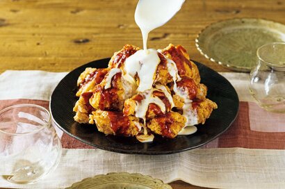 ダブルのソースでおいしさ倍増「揚げ鶏」レシピ。韓国料理の簡単アレンジ