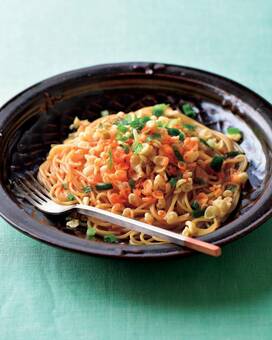 悪魔的なおいしさで虜に。リュウジさん考案のレンチンパスタ