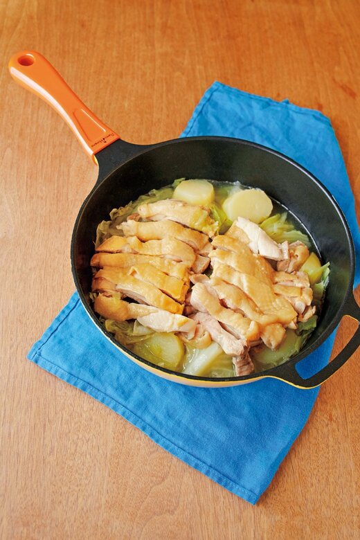 鶏肉とキャベツ、ジャガイモのワンパン蒸し