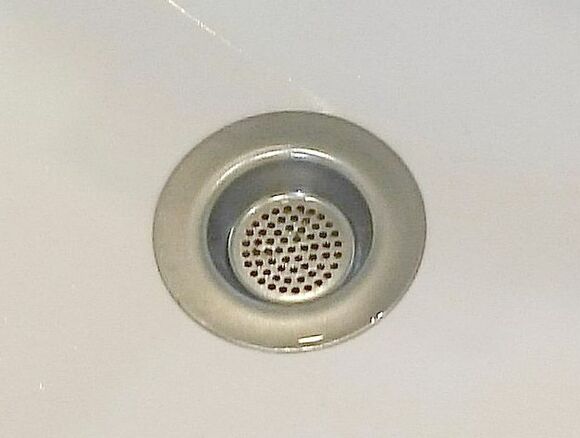 ステンレスのパンチングゴミ受け