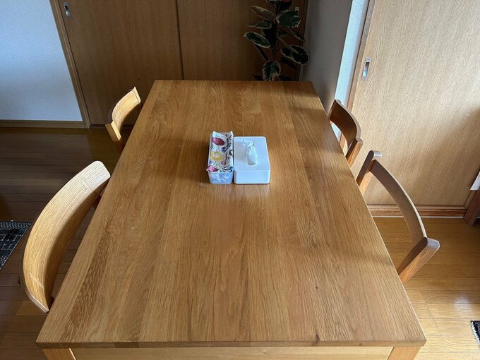 ダイニングテーブル