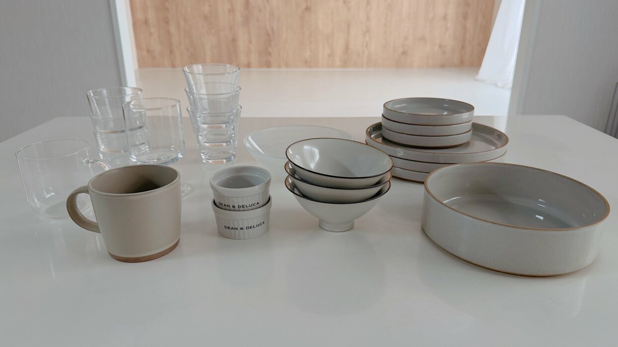 ミニマリストがたどり着いた「食器の枚数」の正解。30代2児の母、大皿は1枚だけでいい