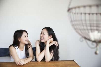 「笑顔でいること」が美容にも人間関係にもいいことしかない科学的な理由