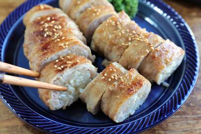 豚バラモヤシロールのレシピ。節約食材がボリューム満点おかずに