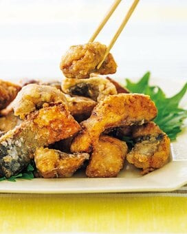 スパイシーなサバの竜田揚げ。めんつゆに漬けるだけで味が決まる！