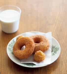 揚げたて絶品ドーナツ。型がなくてもできる懐かしい味