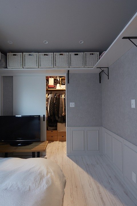 主寝室奥にウォークインクロゼット