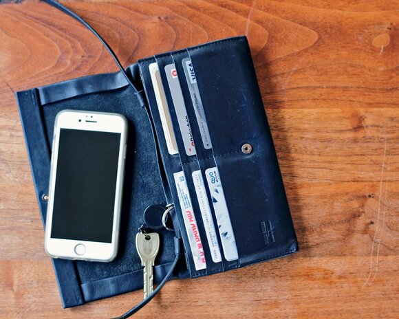 お財布スマホカギ