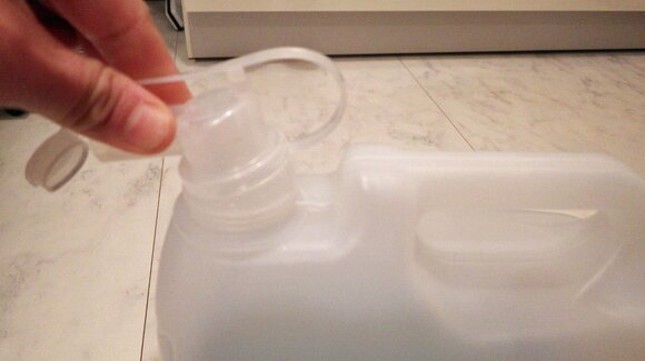 業務用ボトル専用の小分けキャップ