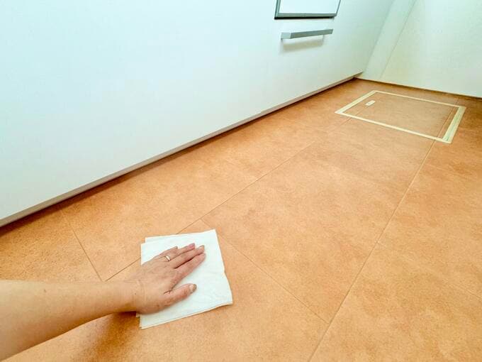 キッチンの床掃除