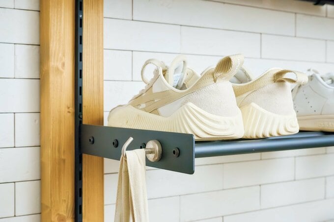 靴棚のラックはスチール製