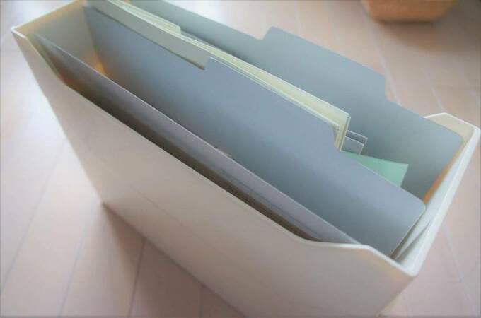 書類ボックスと個別フォルダ