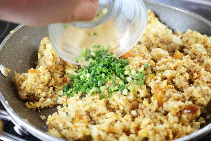 青ネギを入れる