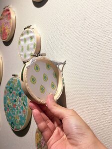 ししゅう枠に布