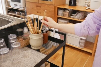 家がきれいな人の「スプーン・箸」のしまい方。無印良品の竹箸でそろえたら、ペアを探さなくていい
