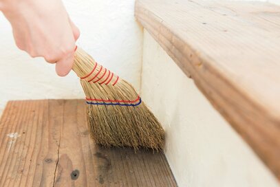 優秀すぎるホウキとハケで掃除を楽しく！ホコリのない家で心地よく暮らす