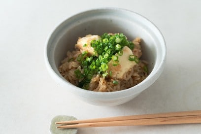 厚揚げがメインの「炊き込みご飯」。冷めても絶品・おにぎりにも最適＜長谷川あかりさんレシピ＞