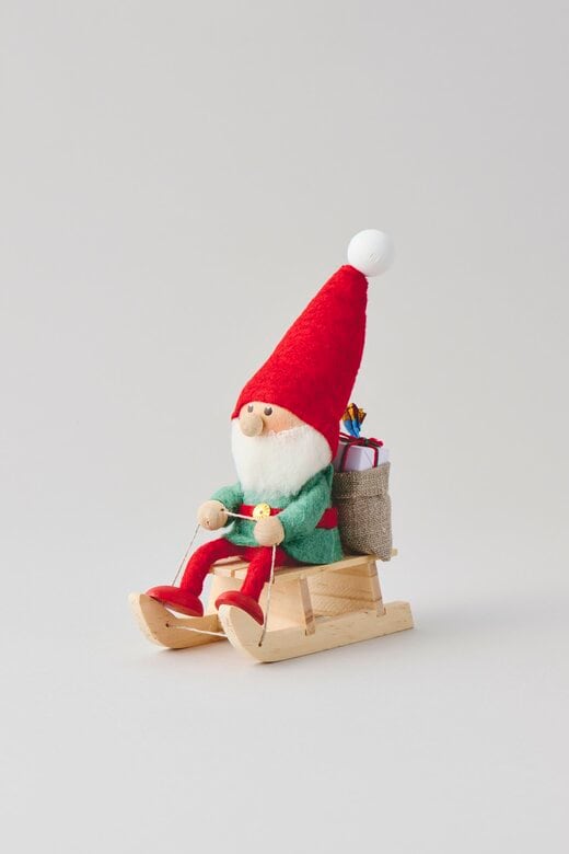 そりに乗ったサンタ
