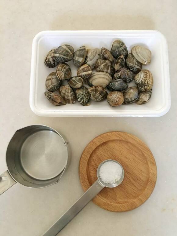 アサリと水と塩