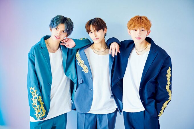 男性3人