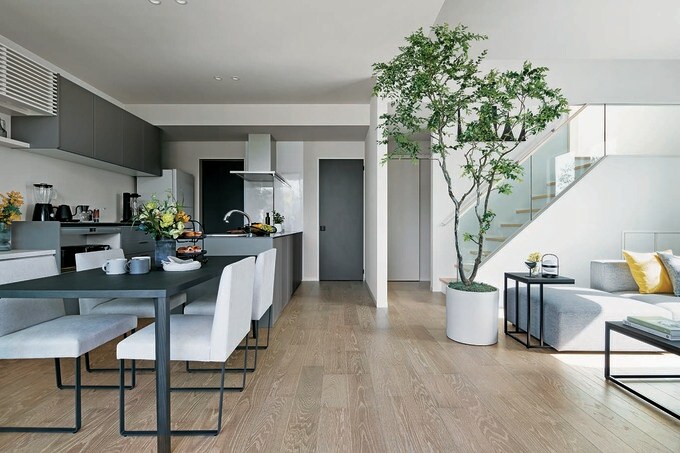 明るくて開放的なリビングダイニング