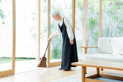 50代以降の片づけで「真っ先に捨てるべきもの」。家の中にひそむ意外な危険とは：8月のベスト記事