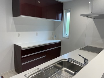 食器が乾かせない、レンジフード掃除が面倒。標準タイプのキッチンを選んで後悔