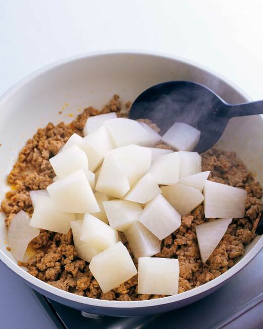 ひき肉と大根の塩麻婆