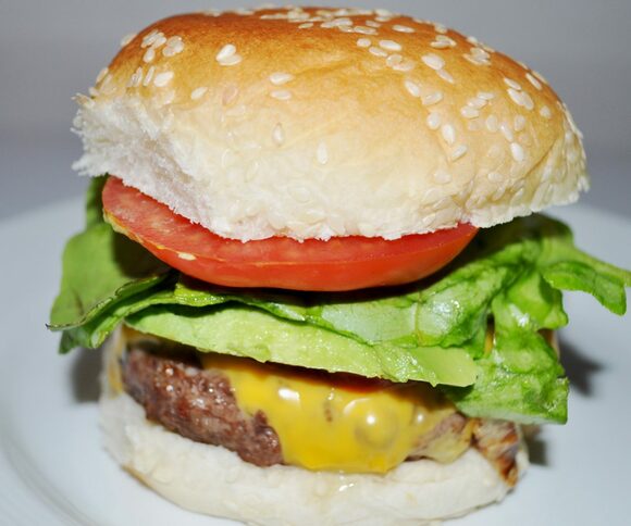 アメリカのスーパーマーケットには必ずあるハンバーガー用のバンズ