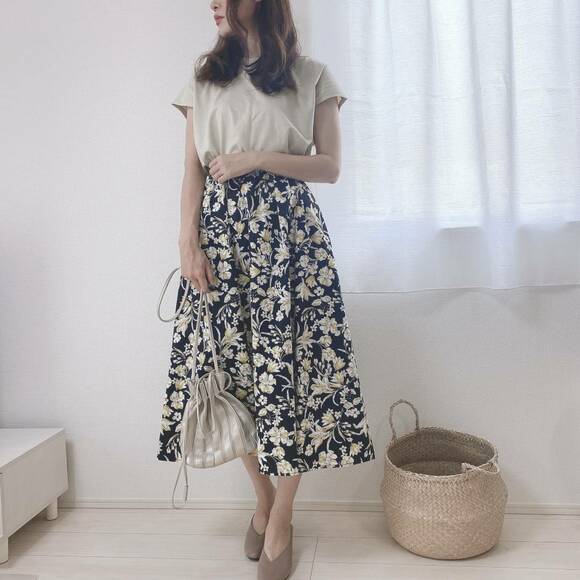 スカートと合わせたコーデ