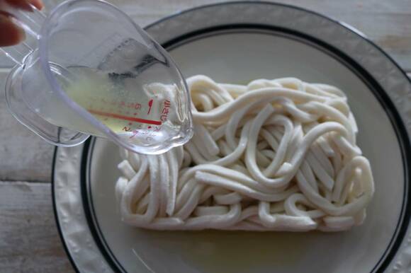 シラスとミズナのペペロンチーノうどん