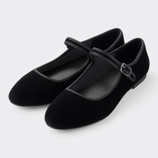 ストラップシューズ