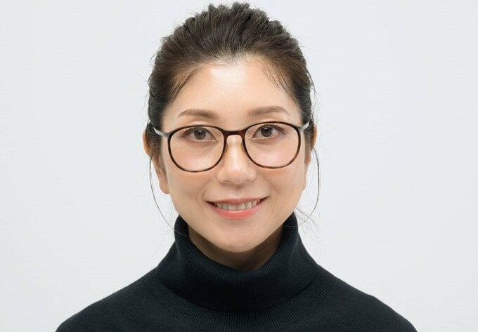 Ronan&Erwan Bouroullec SUGATA ブラウンデミ ¥6600(JINS)