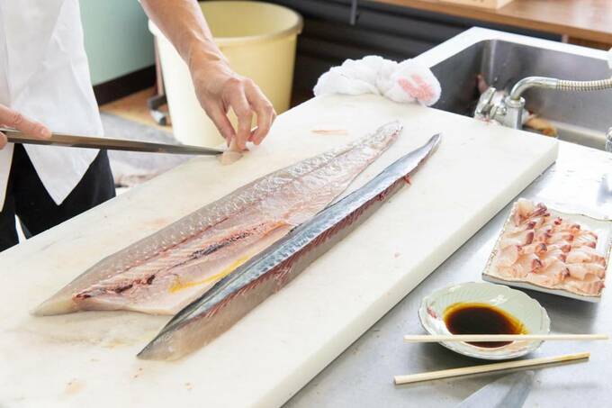 さばいたサワラ