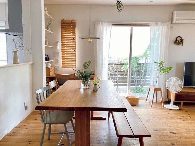 ダイニングテーブル