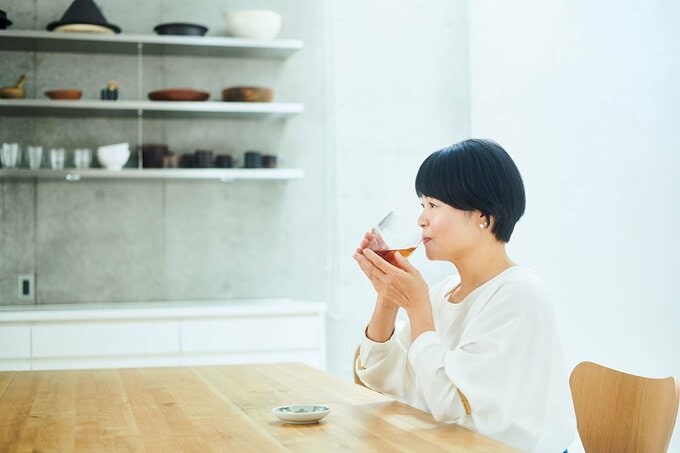 リラックスタイムの女性